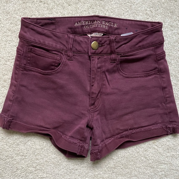 American Eagle maroon jean shorts - Picture 1 of 1